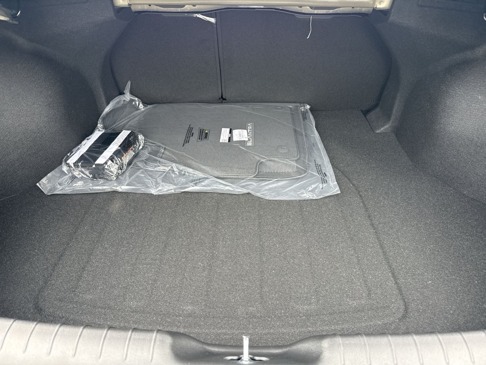 New 2026 Hyundai Elantra SEL Sport Premium FWD image 27