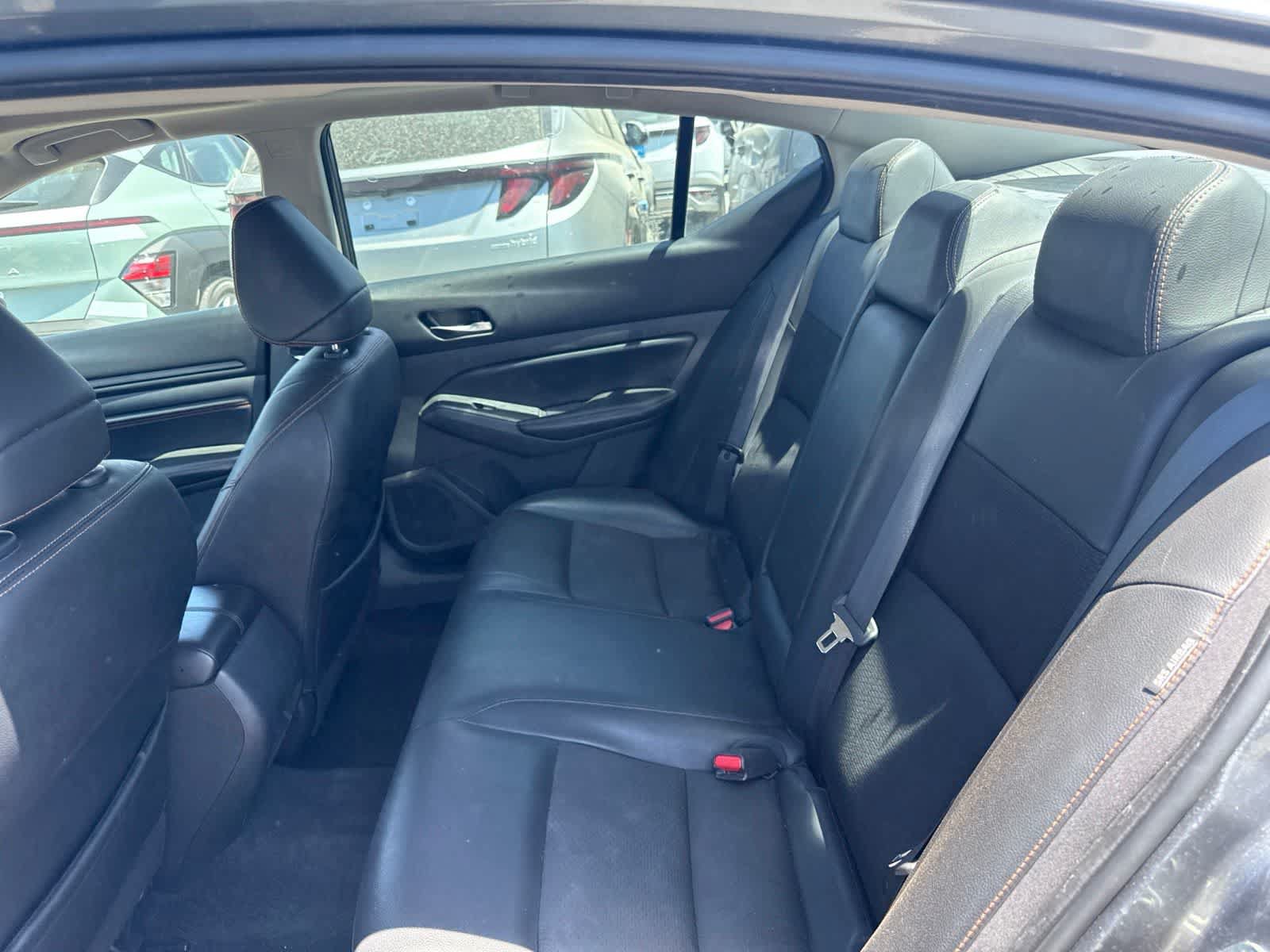 Used 2020 Nissan Altima 2.5 SR w/ Premium Package FWD image 17