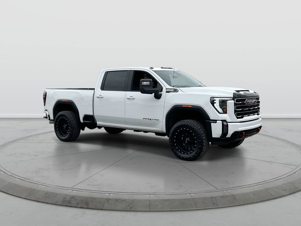 Used 2024 GMC Sierra 2500 AT4 w/ Technology Package AWD/4WD image 2