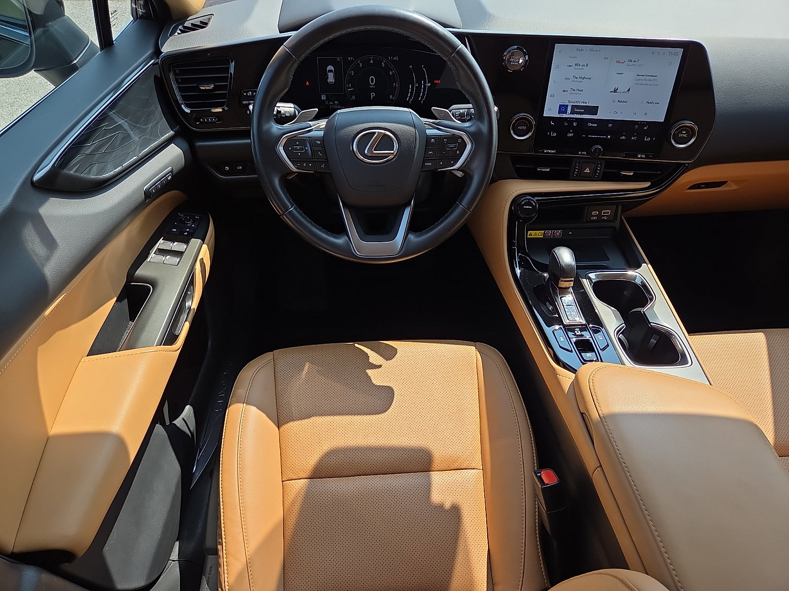 Used 2024 Lexus NX 250 FWD image 11