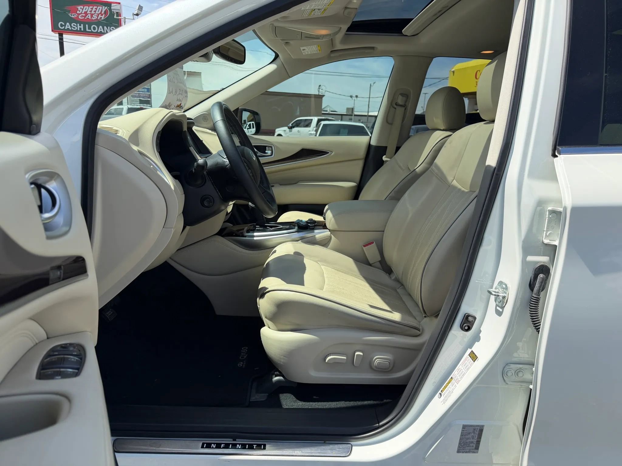 Used 2020 INFINITI QX60 Luxe w/ Sensory Package AWD/4WD image 5