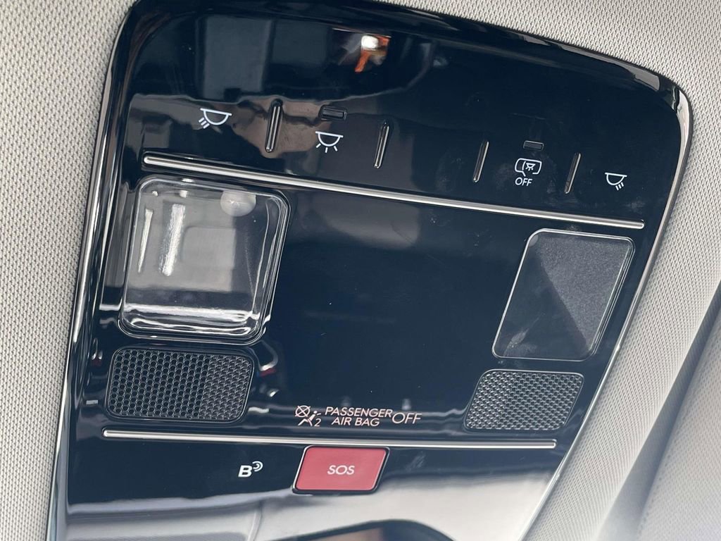 Certified 2025 Hyundai Santa Fe SEL image 22