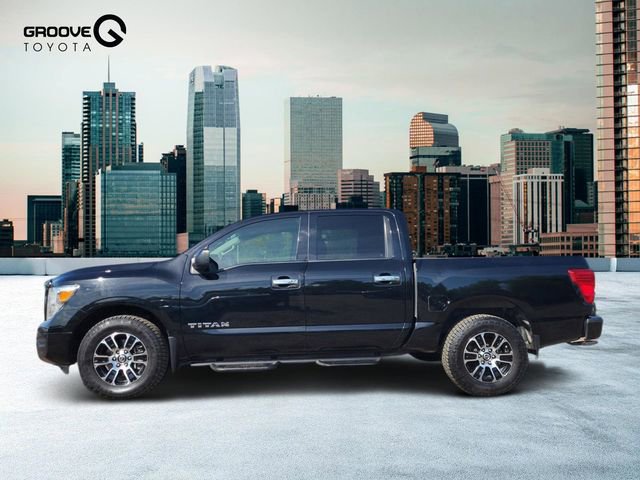 Used 2021 Nissan Titan SV w/ SV Convenience Package AWD/4WD image 2