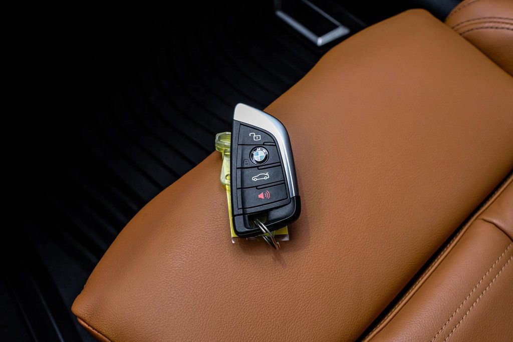 Used 2023 BMW M2 w/ Lighting Package image 47