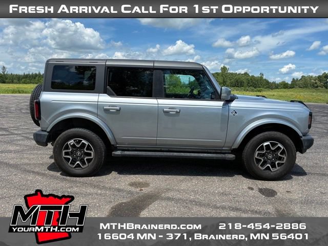 Used 2023 Ford Bronco Outer Banks AWD/4WD image 1