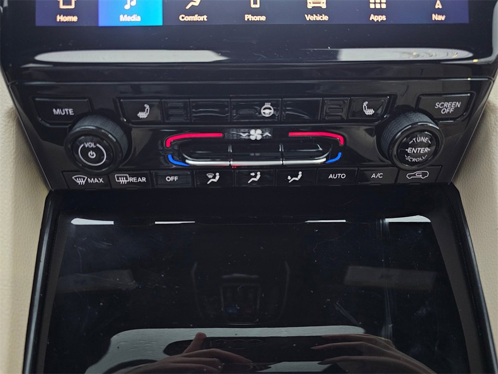 Used 2024 Jeep Grand Cherokee Limited 4xe image 33