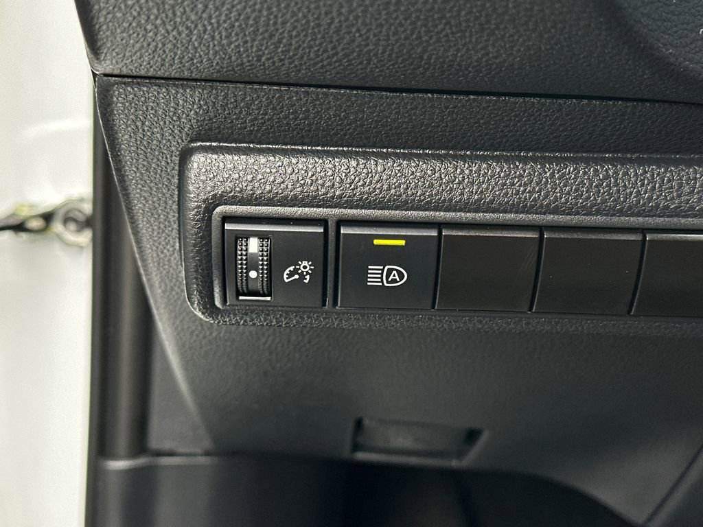 Used 2023 Toyota Corolla LE FWD image 17