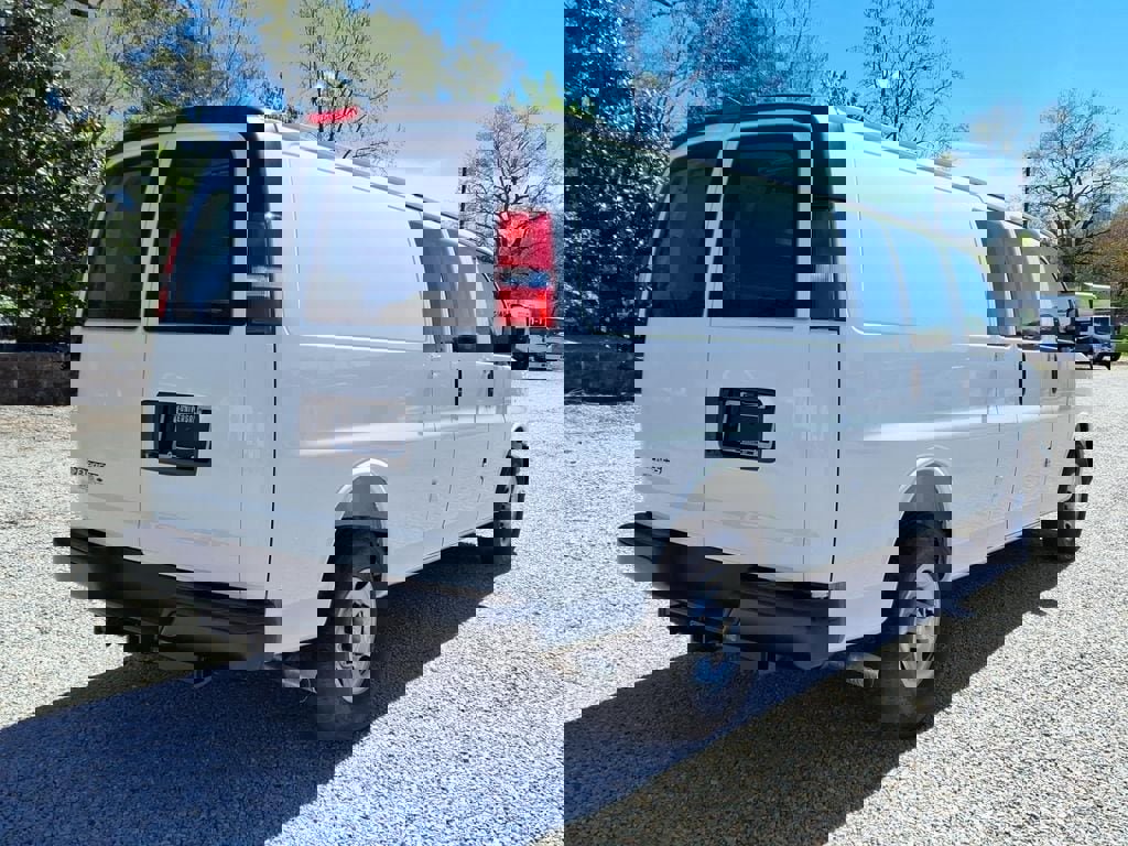 New 2026 Chevrolet Express 2500 Extended w/ Driver Convenience Package RWD image 10