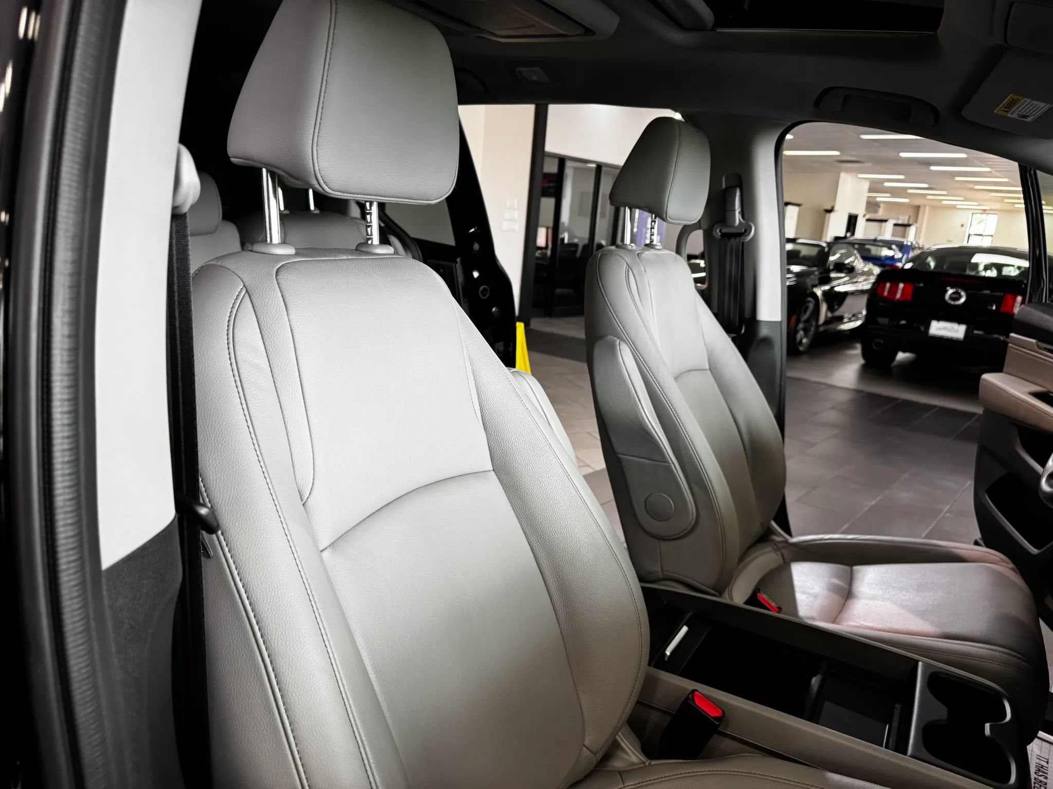 Used 2022 Honda Odyssey Touring image 13