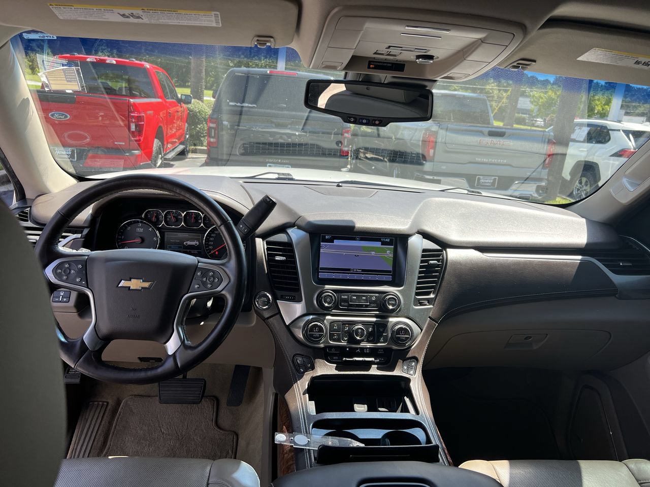 Used 2018 Chevrolet Suburban Premier AWD/4WD image 31