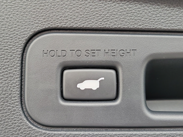 Used 2025 Acura MDX FWD image 7