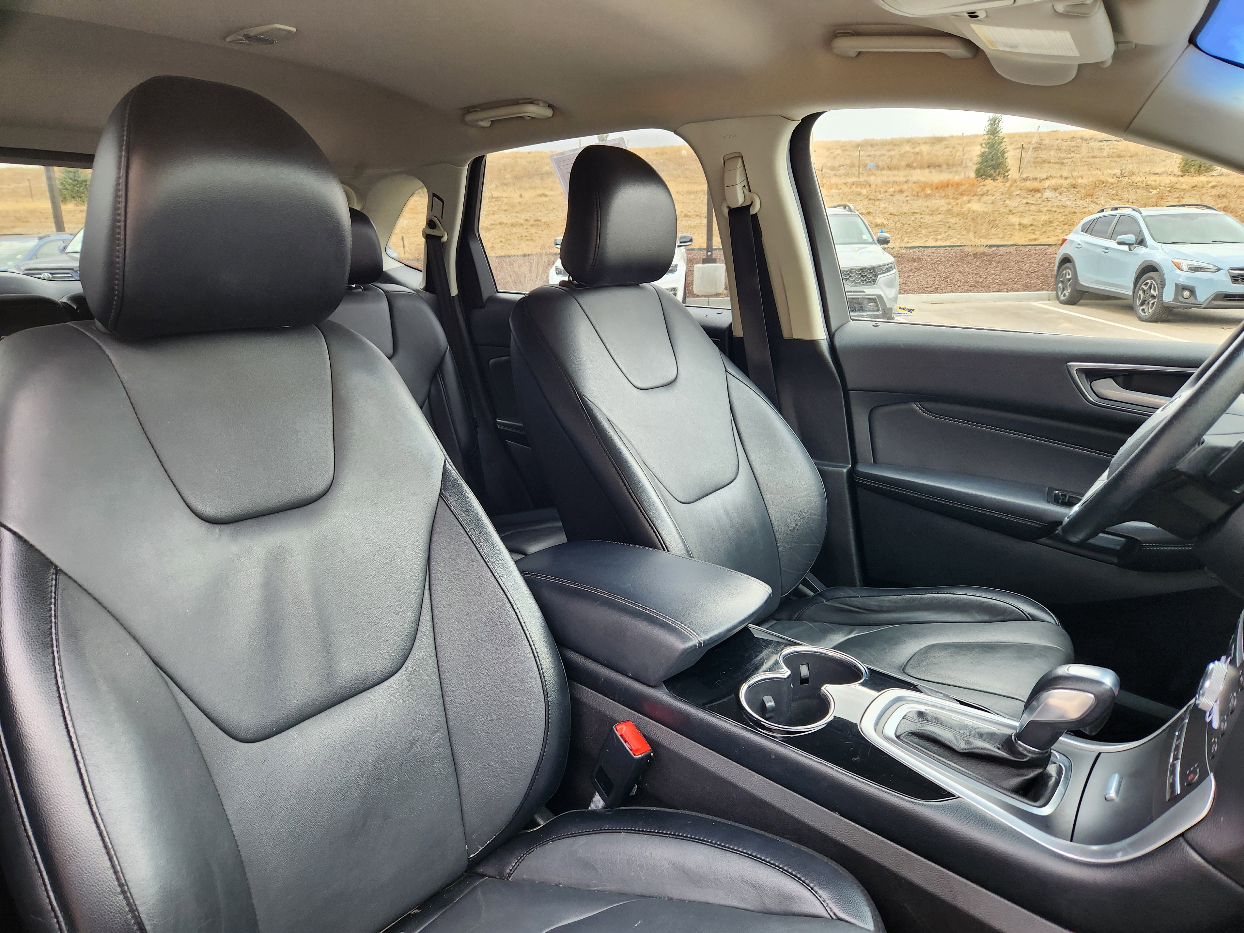 Used 2018 Ford Edge Titanium image 16