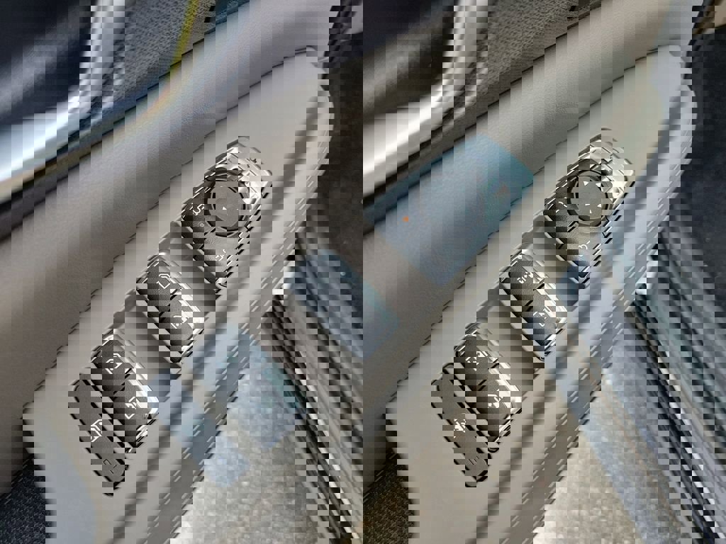 New 2026 Kia Carnival EX FWD image 21