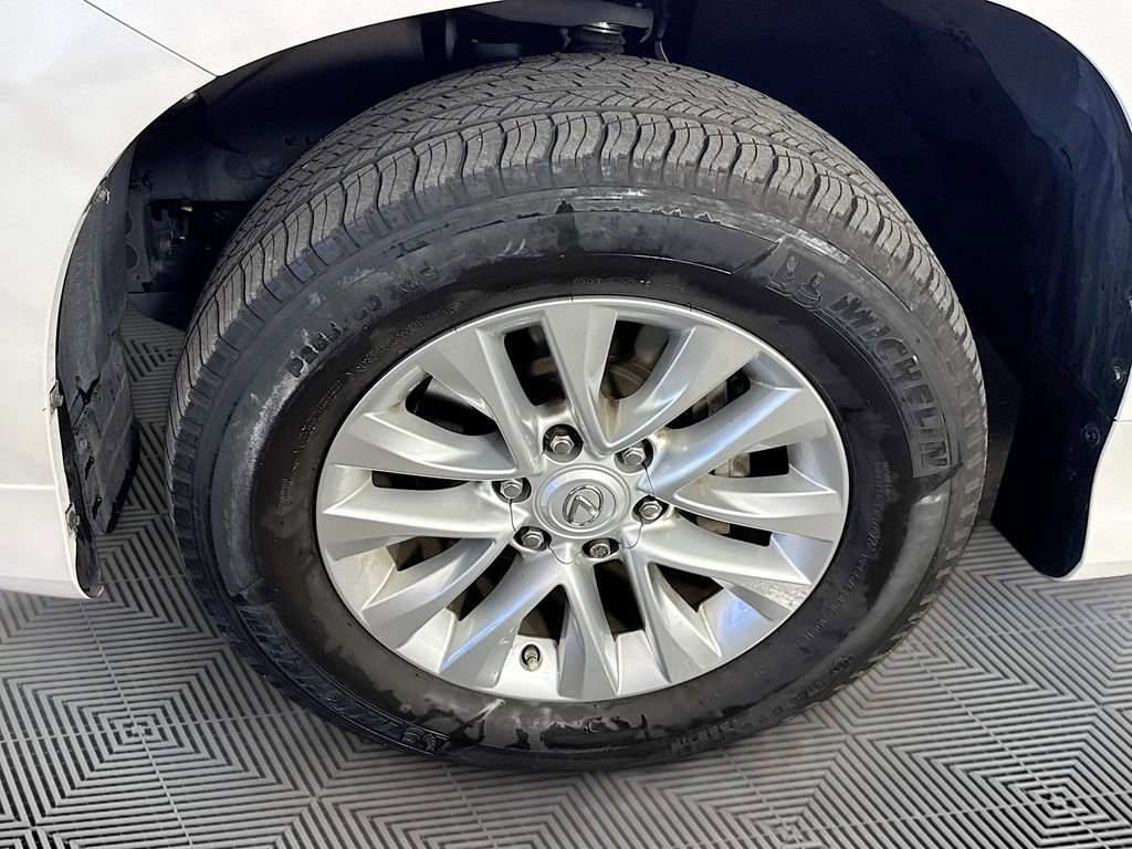 Used 2023 Lexus GX 460 Premium image 32