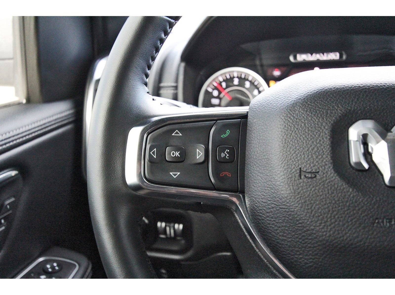 Used 2024 RAM 1500 Laramie image 22