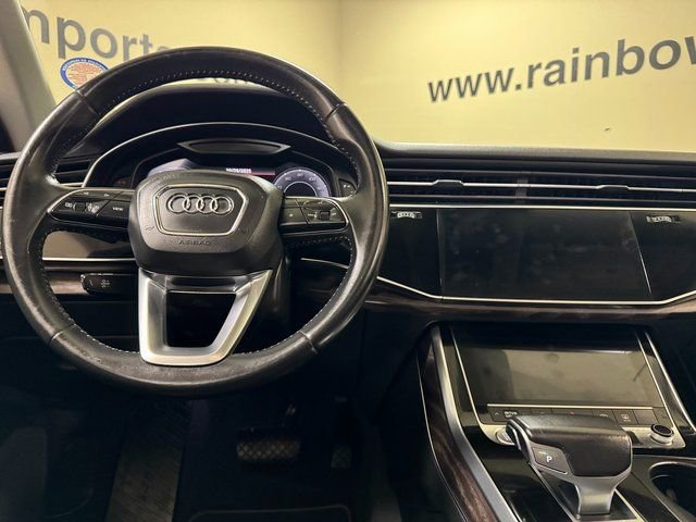 Used 2019 Audi Q8 Premium image 9