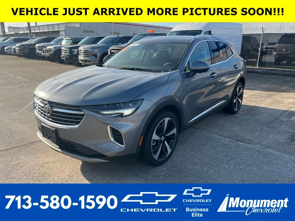 Used 2022 Buick Envision Essence w/ Technology Package I AWD/4WD image 1