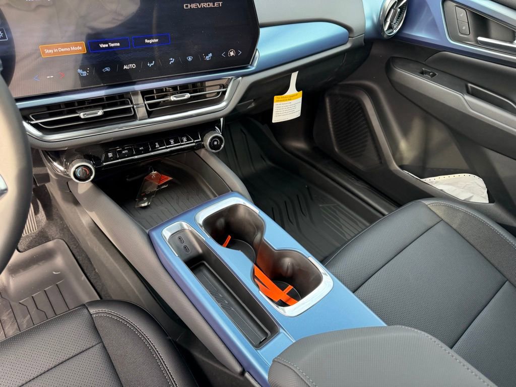 New 2026 Chevrolet Equinox EV LT AWD/4WD image 15