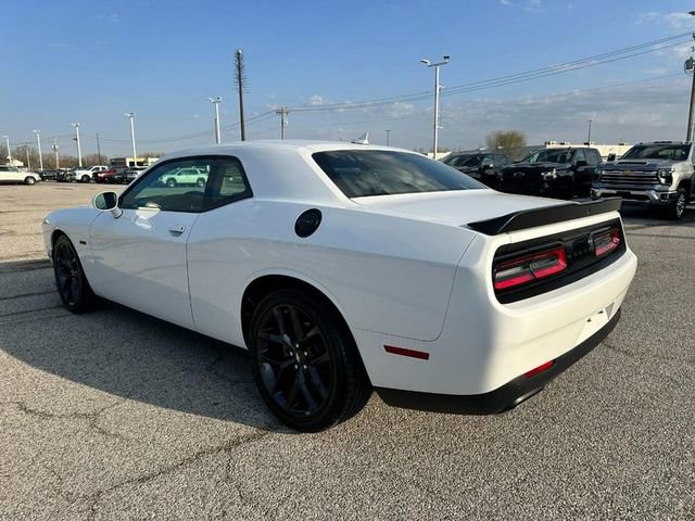 Used 2023 Dodge Challenger R/T w/ Blacktop Package video 3