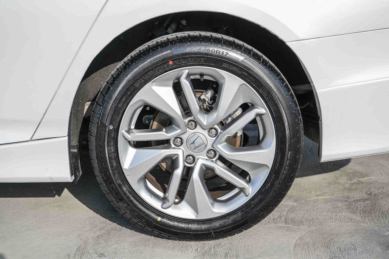 Used 2019 Honda Accord LX image 9
