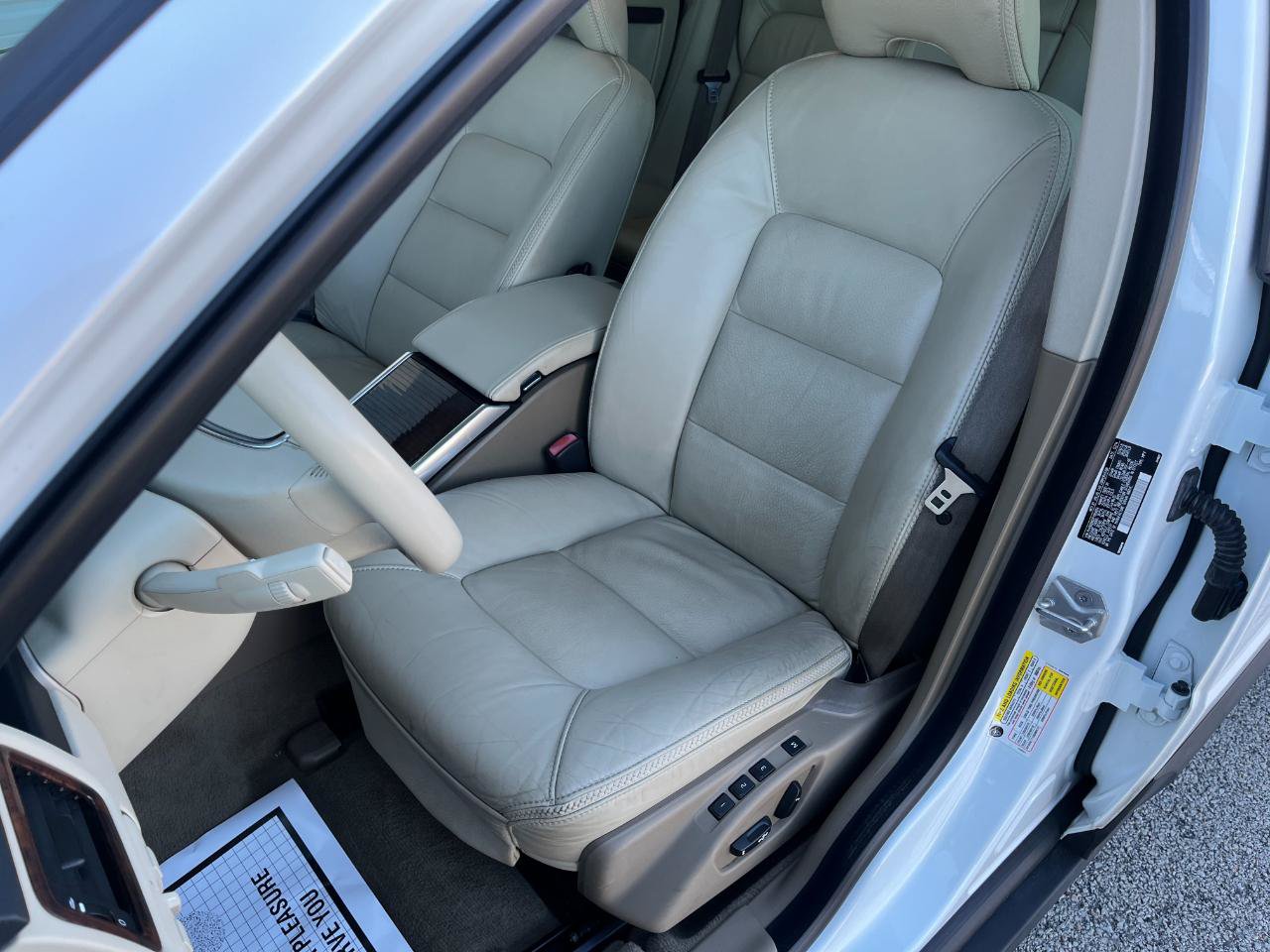 Used 2015 Volvo XC70 T6 Platinum AWD/4WD image 12