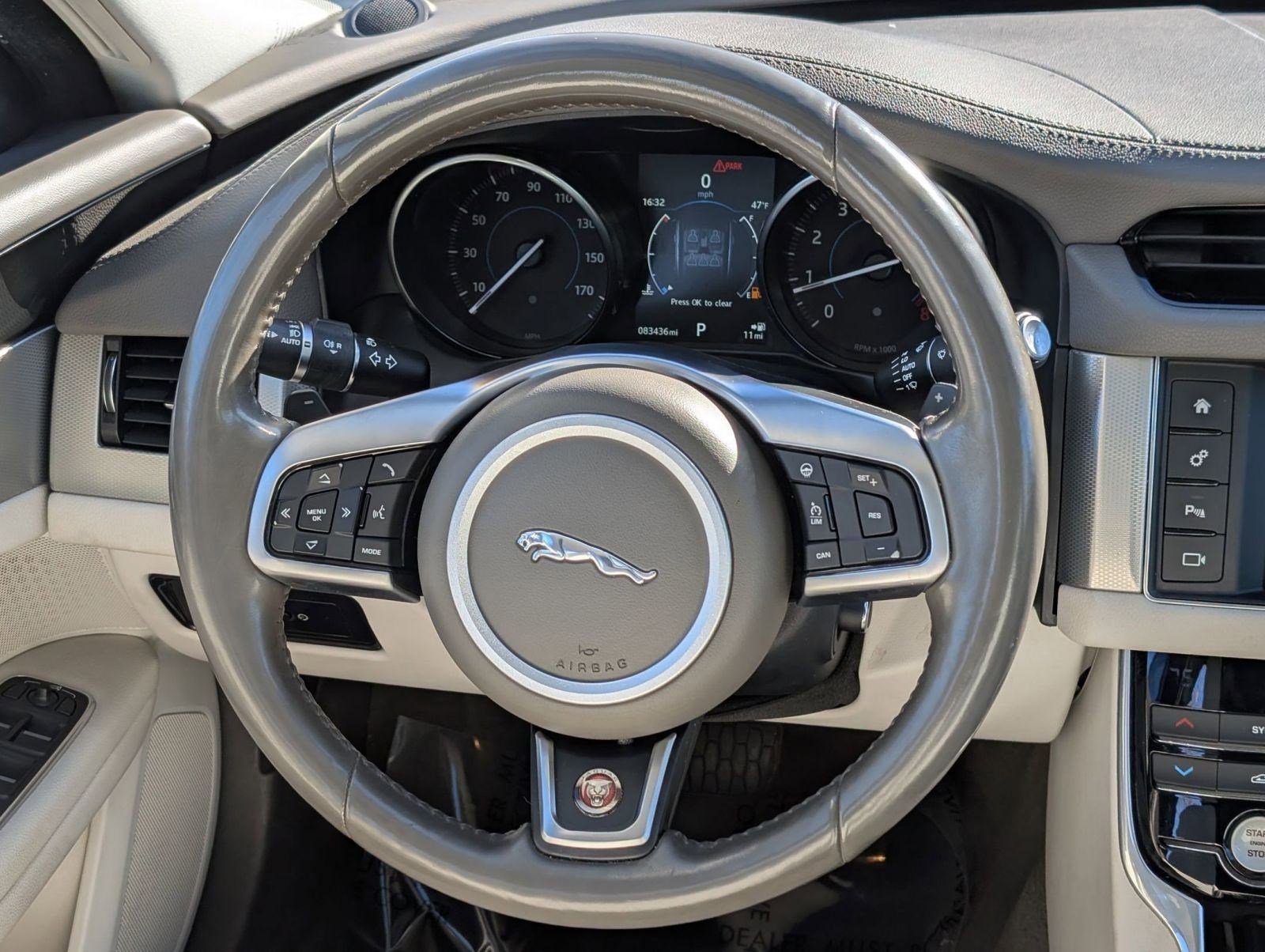 Used 2017 Jaguar XF Premium image 16