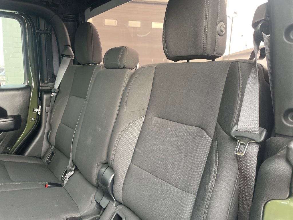 Used 2023 Jeep Gladiator Sport image 38