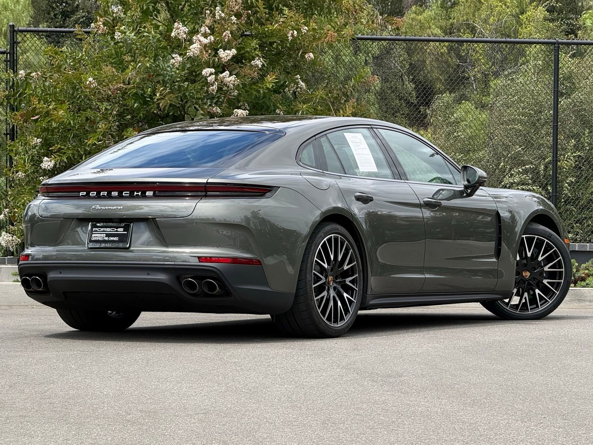 Used 2026 Porsche Panamera image 7