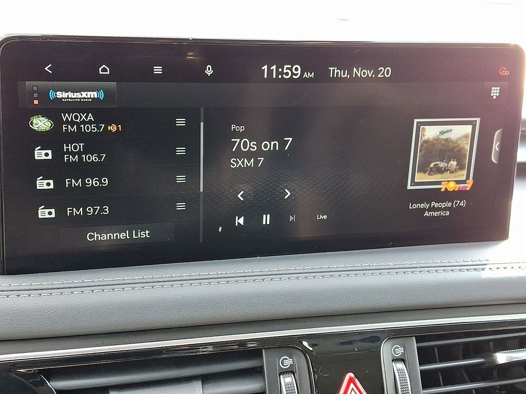 Used 2023 Genesis G70 2.0T image 19