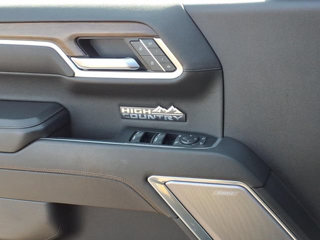 Used 2024 Chevrolet Silverado 1500 High Country w/ High Country Premium Package AWD/4WD image 18