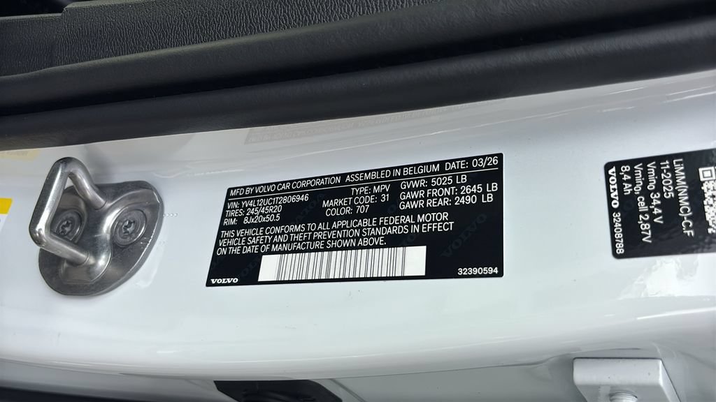 New 2026 Volvo XC40 B5 Plus w/ Climate Package AWD/4WD image 34