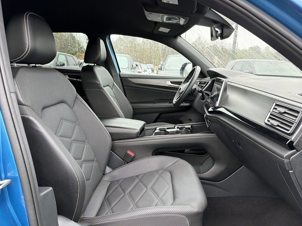 Used 2024 Volkswagen Atlas Cross Sport SE image 20