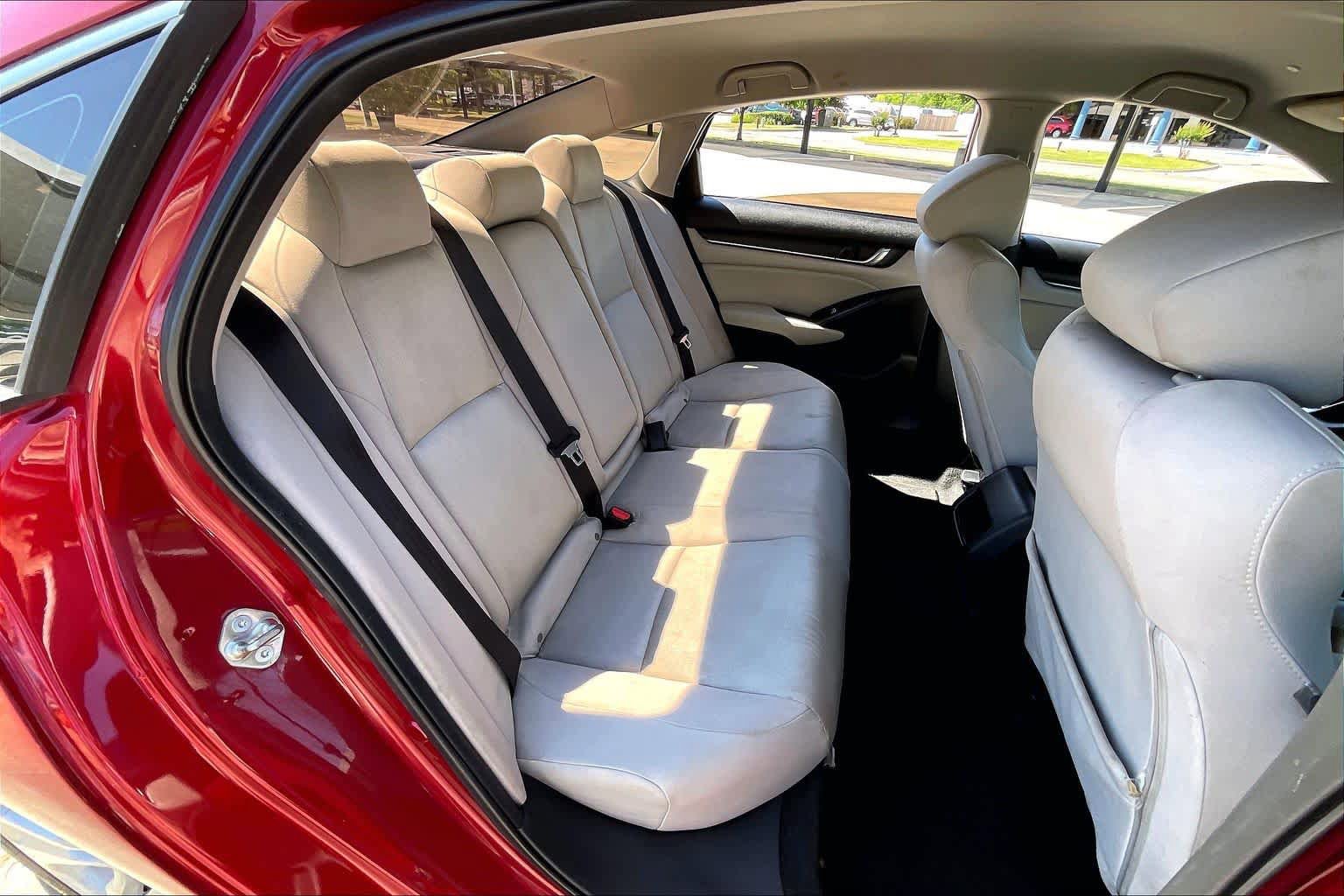 Used 2018 Honda Accord LX image 19