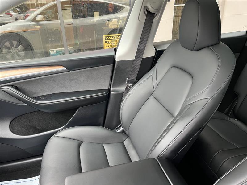 Used 2024 Tesla Model Y Long Range image 12