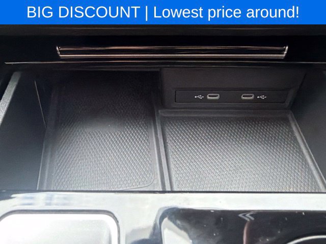 Used 2024 Volkswagen Atlas Peak Edition SE AWD/4WD image 41