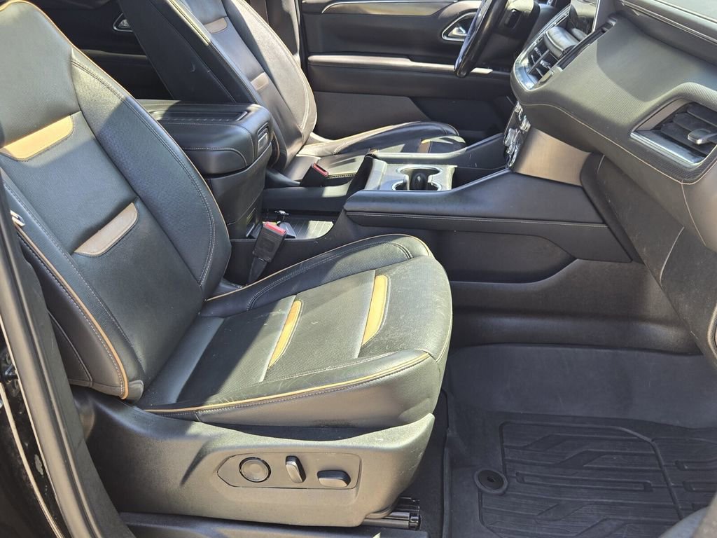 Used 2021 GMC Yukon XL AT4 w/ AT4 Premium Plus Package AWD/4WD image 18