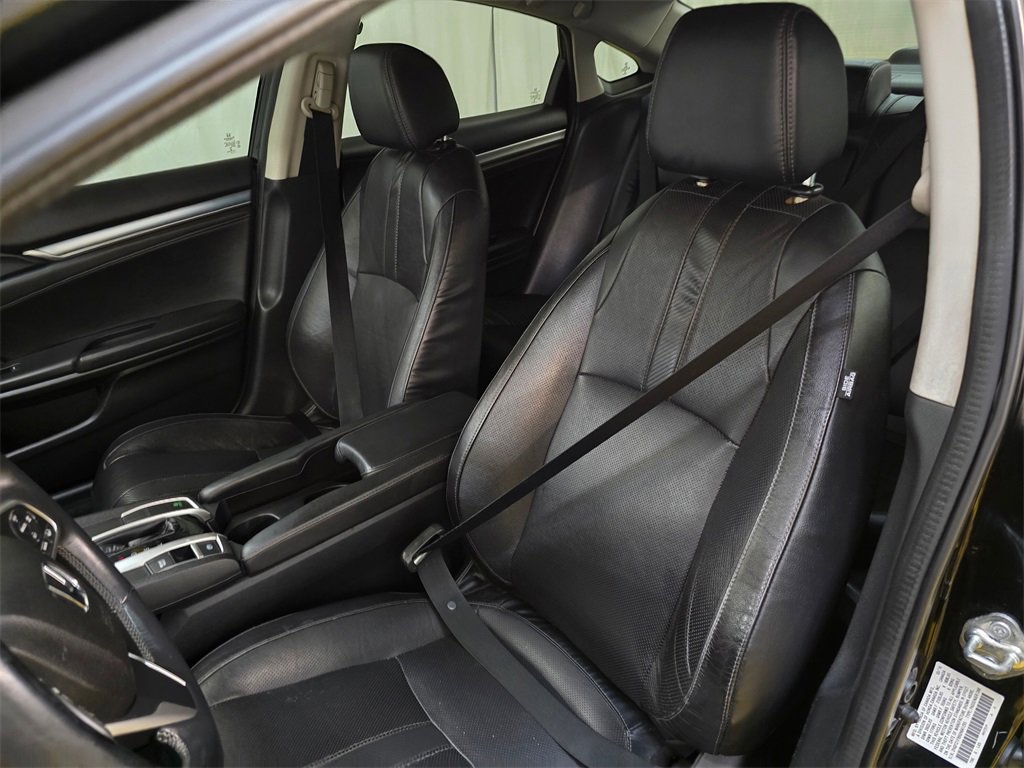 Used 2016 Honda Civic Touring image 21