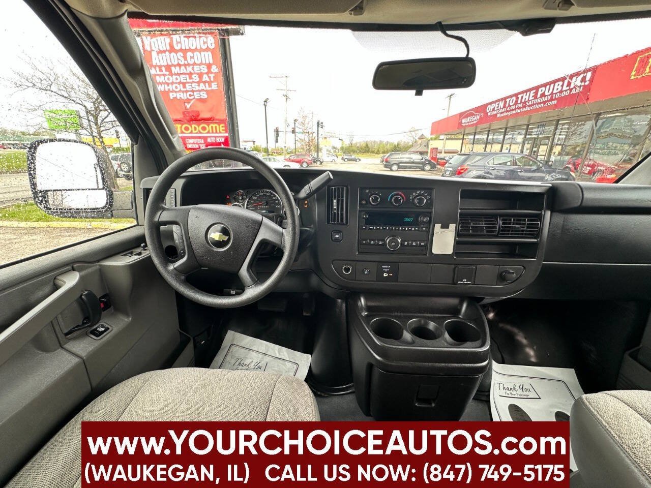 Used 2017 Chevrolet Express 2500 Extended RWD image 19