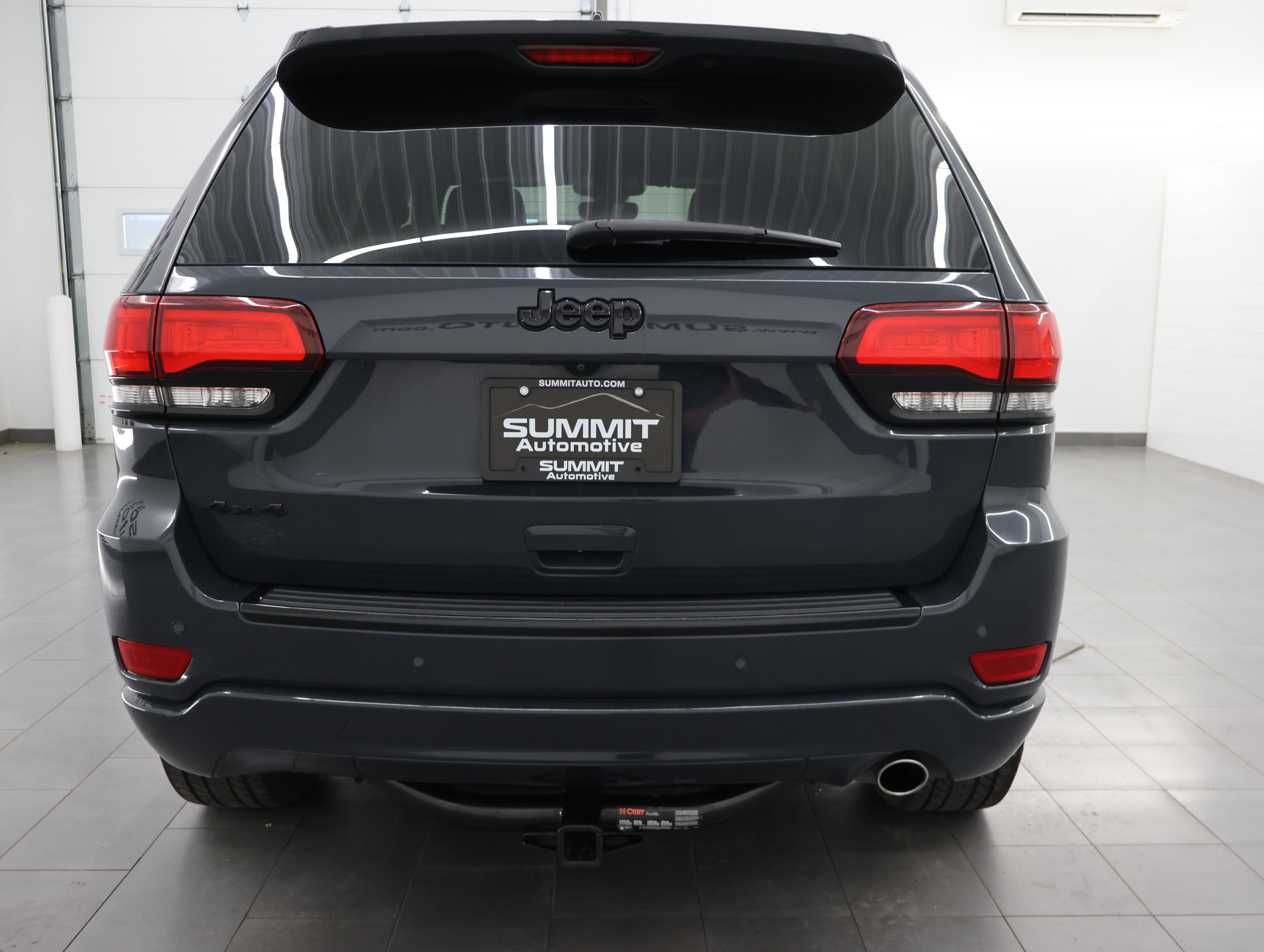 Used 2018 Jeep Grand Cherokee Altitude AWD/4WD image 25