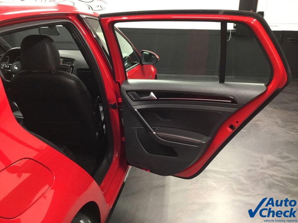 Used 2015 Volkswagen GTI SE w/ Lighting Package (SEL) FWD image 33