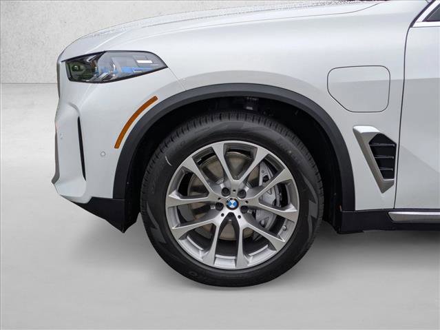 New 2026 BMW X5 xDrive50e w/ Climate Comfort Package AWD/4WD image 10