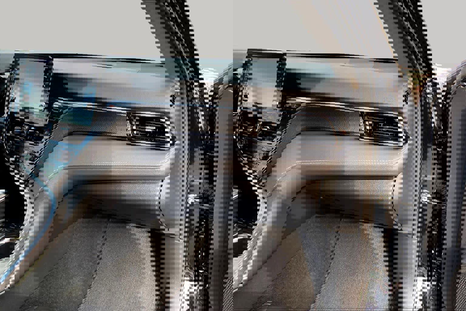 Used 2023 Toyota Camry XSE image 18