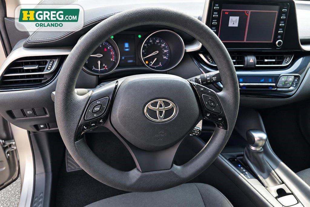 Used 2020 Toyota C-HR LE FWD image 13