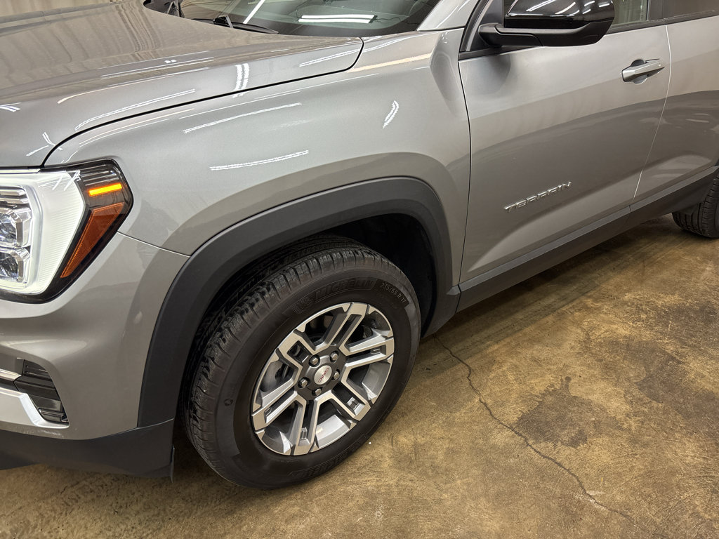Used 2026 GMC Terrain Elevation AWD/4WD image 12