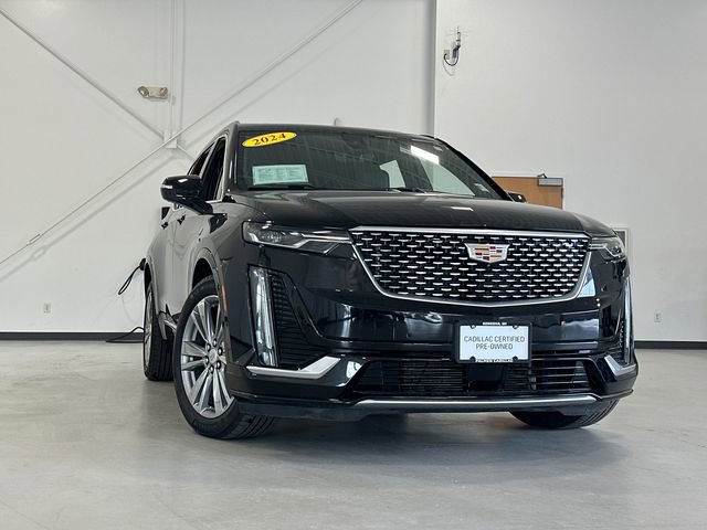 Used 2024 Cadillac XT6 Premium Luxury w/ Technology Package image 2