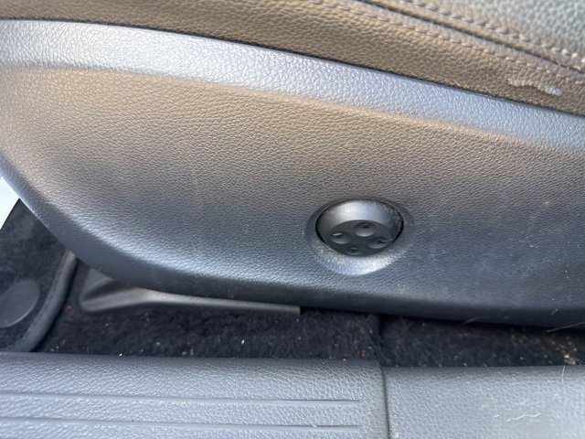 Used 2014 Mercedes-Benz CLA 250 image 25