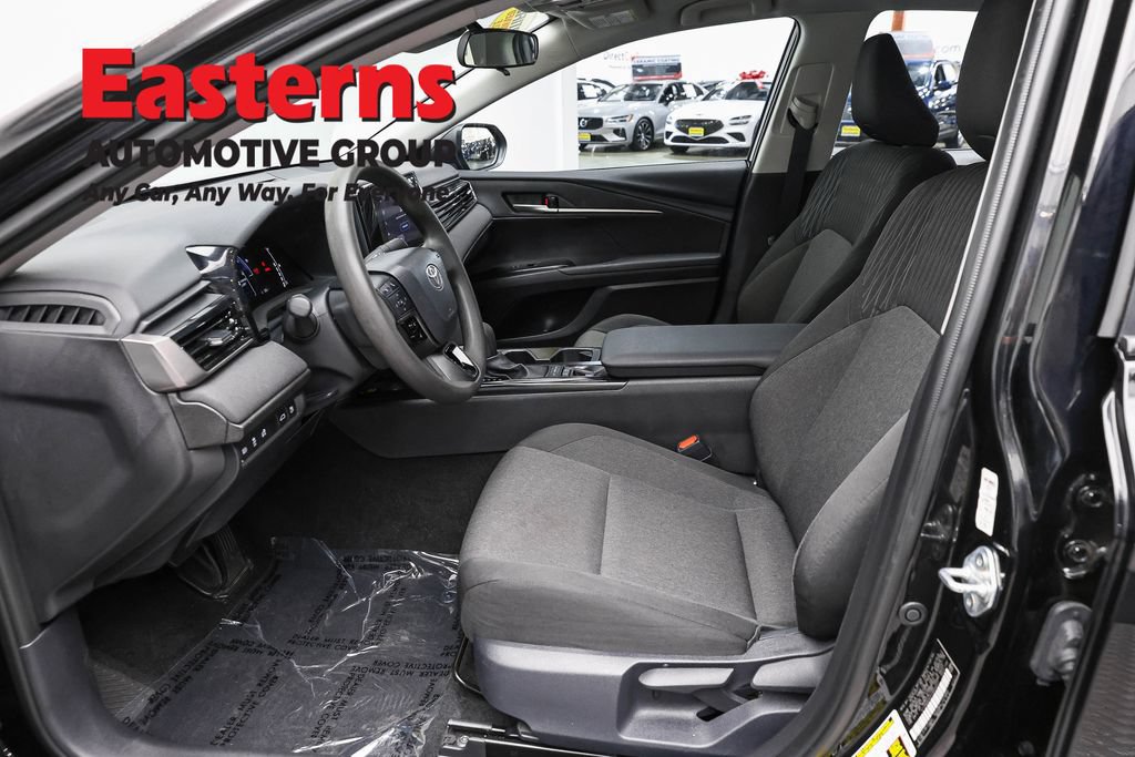 Used 2026 Toyota Camry LE FWD image 16