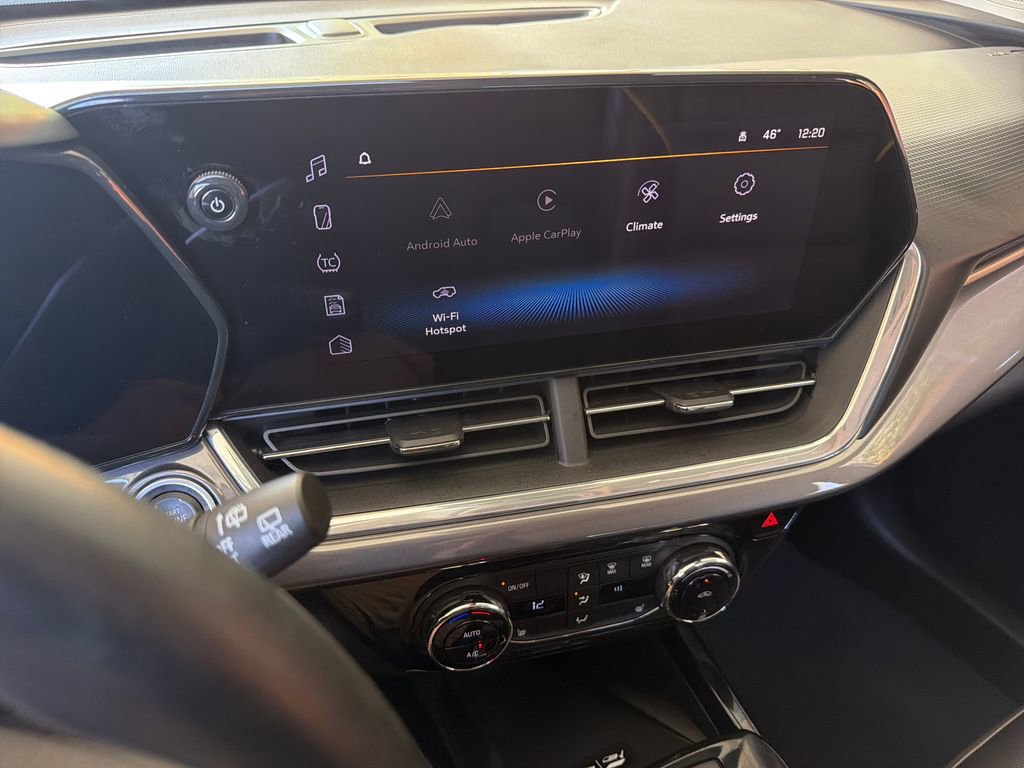 Used 2024 Chevrolet Trax ACTIV w/ Sunroof Package image 24