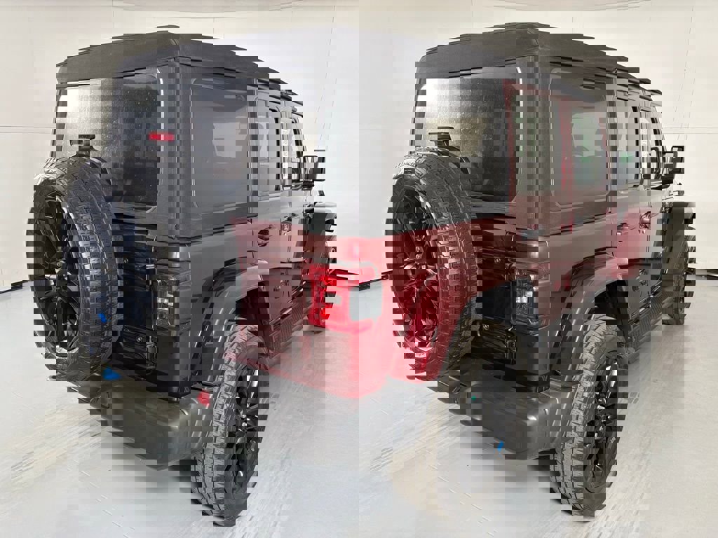 Used 2022 Jeep Wrangler Unlimited Sahara image 8