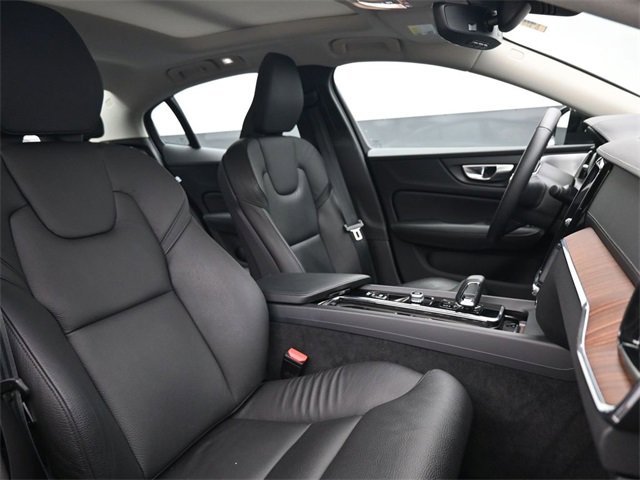Used 2024 Volvo S60 B5 Ultimate image 33